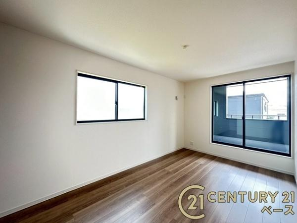 リーブルガーデン上牧 １号棟 ／新築一戸建の内観：施工例|■三面鏡タイプのミラーキャビネット！収納スペースも豊富です！■