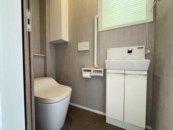和歌山市西庄　中古戸建のトイレ