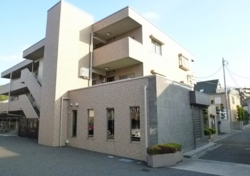 サンライフ氷川台の外観