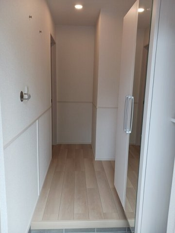 サウスウェーⅧ　Ｂの玄関