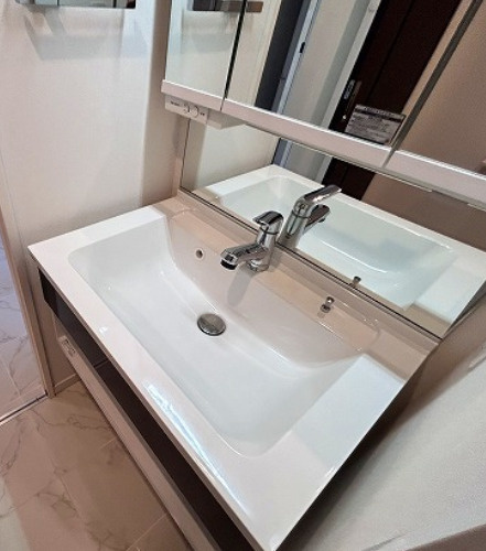 Innocent Doyamaの洗面所