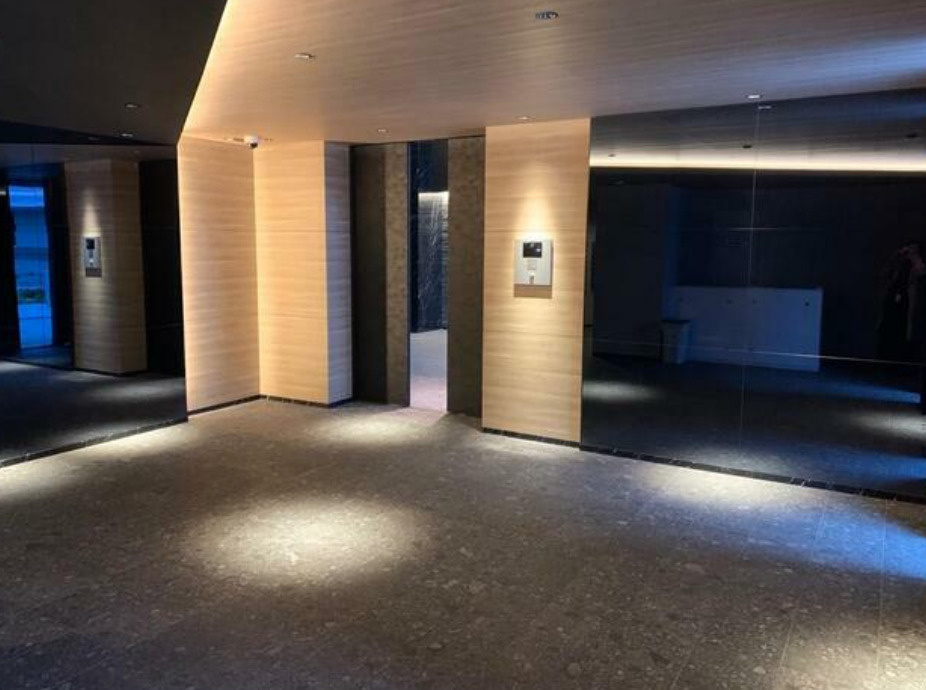 S-RESIDENCE福島grandeのエントランス