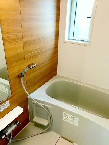 ソレイユⅤの浴室