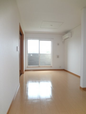 ラブリーＡの居間・リビング