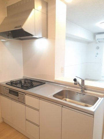 コンフィアンサ　トレスのキッチン