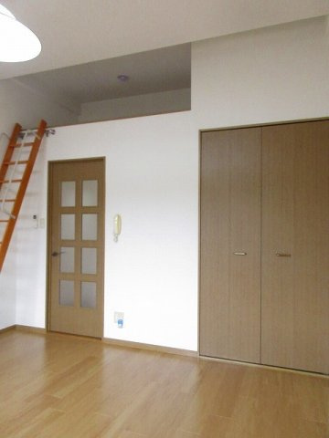 ロ－タスビレジ一番館の内装