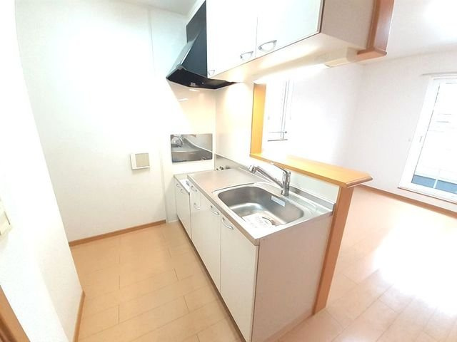 ア－バンヒルズＡのキッチン