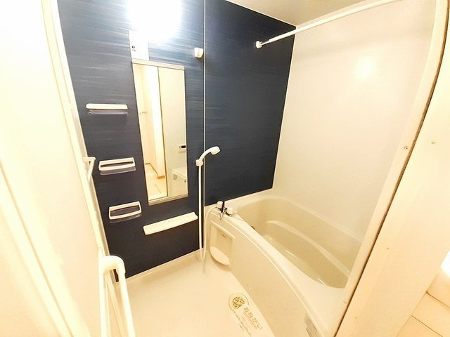 ア－バンヒルズＡの浴室