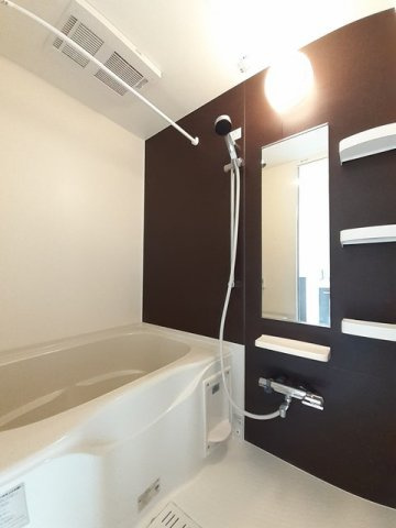 メゾン・ルミエール　Ｂの浴室