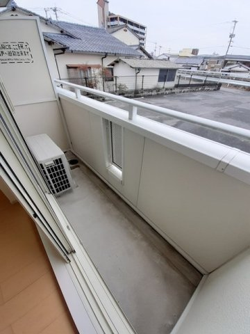 リバー　サイド　レジデンスのバルコニー