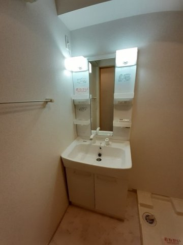 リバー　サイド　レジデンスの洗面所