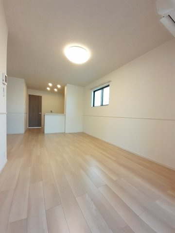 ファーネスト・クヌギの居間・リビング