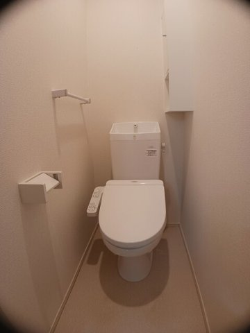 シルエットのトイレ