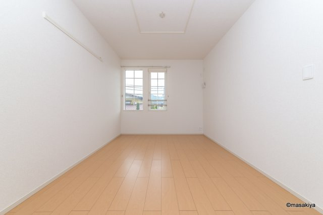 プリムローズ　Ｂの居間・リビング