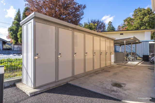 プリムローズ　Ｂのその他共用部分|外部物置付きです。