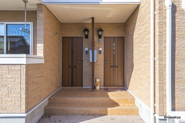 プリムローズ　Ｂのエントランス