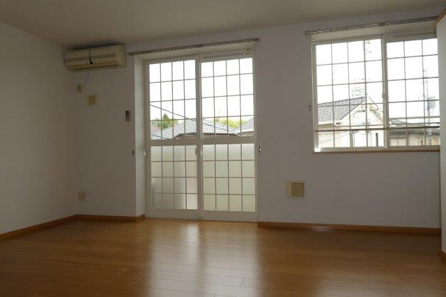 ＰＲＩＮＣＥ　ＣＯＵＲＴ　Ａの居間・リビング