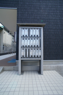 リブリ・ゼフィールのその他|ポスト