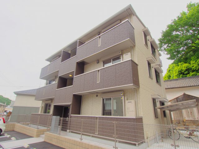 ヴェールビレッジ三戸の外観