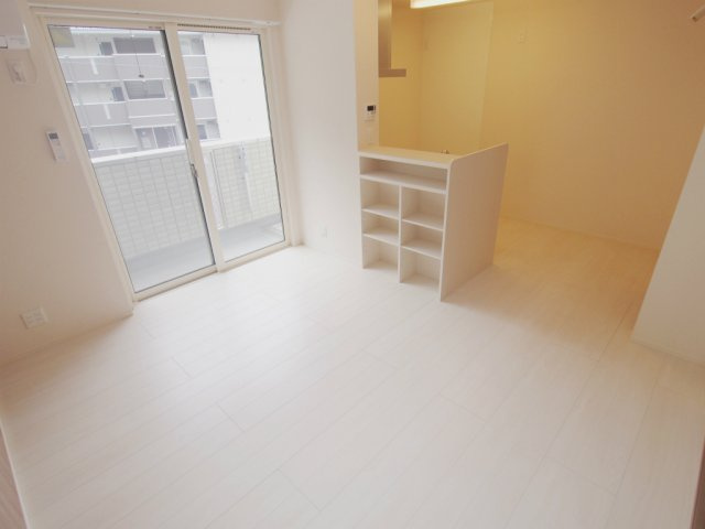 ヴェールビレッジ三戸の居間・リビング