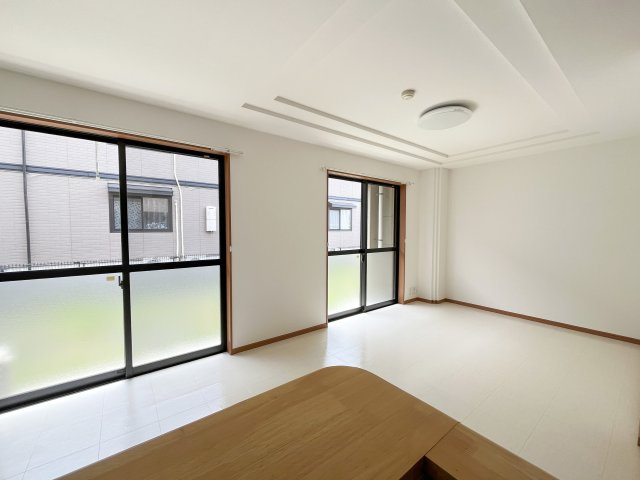 ライラックの居間・リビング