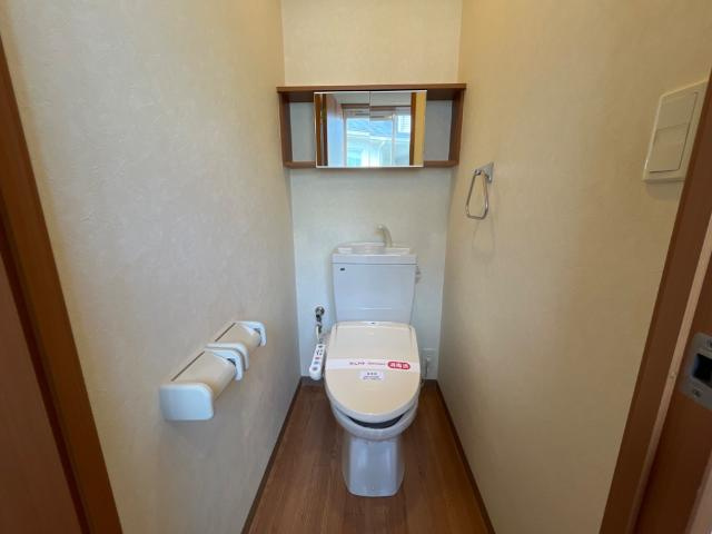 Casa Pastoraleのトイレ|シャワー付トイレ