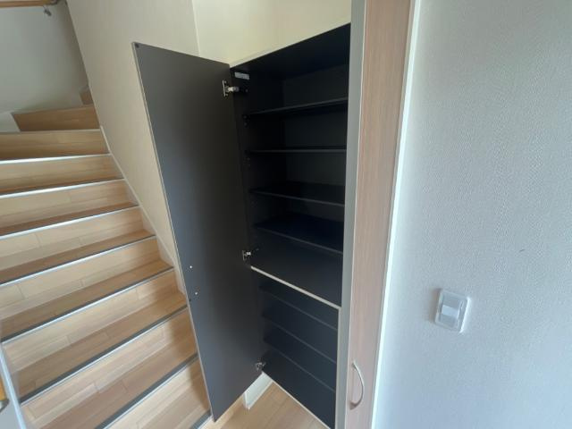 プリムール帆待川の収納|下駄箱