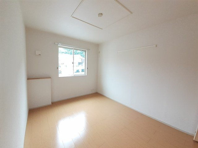 クリアネス　弐番館の内装|明るい室内です