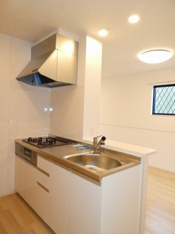 セイバリーⅡのキッチン|コンパクトなキッチンで掃除もラクラク