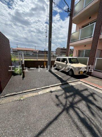 ロバートの駐車場