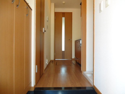 【玄関】 | フリーダム | 廊下