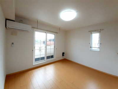 【居間・リビング】 | ヴィラＫＡＲＡＳＡＷＡ　Ｂ