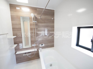 【浴室】 | 奈良市押熊町の新築一戸建 全５区画 | 現地写真（３号地浴室）浴室暖房乾燥機を標準装備！