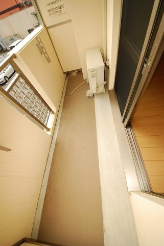 エルモソ　ピソのバルコニー