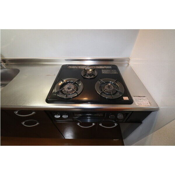 アンプルール リーブル アコールのキッチン