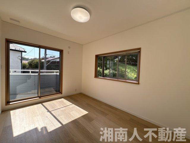 平塚市めぐみが丘２丁目　戸建の洋室|使い勝手のいい洋室です