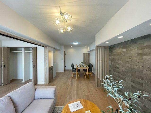 【居間・リビング】 | パシフィックパレス大手町 6階