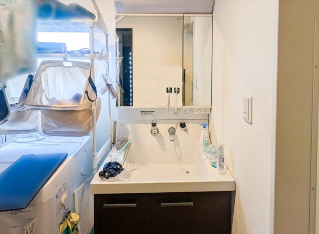 【洋室】 | 富士見市水谷東3丁目　中古一戸建住宅　(志木本店) | 3階洋室は6帖2室でゆとりある住空間です。