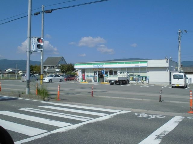 トマト・ラ・ル－ナの周辺|ファミリーマート吉野町西条店様まで190m