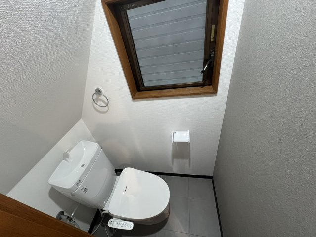 門真市岸和田3丁目中古戸建　のトイレ|トイレもきれいです