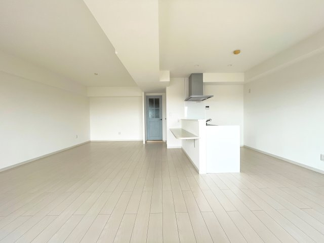 【居間・リビング】 | ラウムズ富洲原 | ＬＤＫ