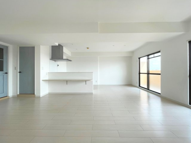 【居間・リビング】 | ラウムズ富洲原 | ＬＤＫ