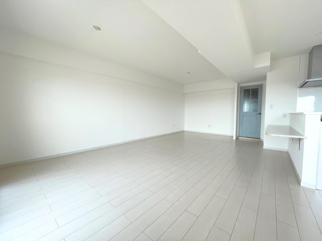 【居間・リビング】 | ラウムズ富洲原 | ＬＤＫ