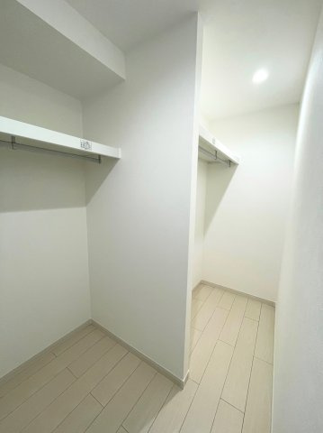 【収納】 | ラウムズ富洲原 | ウォークインクローゼット