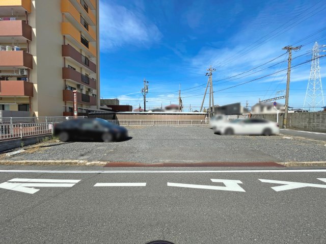 【駐車場】 | ラウムズ富洲原 | 敷地外（隣地）月極駐車場