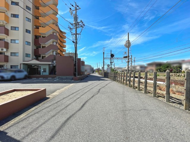 【その他】 | ラウムズ富洲原 | 前面道路　北西側