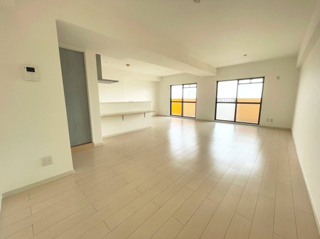 【居間・リビング】 | ラウムズ富洲原 | ＬＤＫ