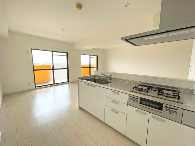 【居間・リビング】 | ラウムズ富洲原 | ＬＤＫ