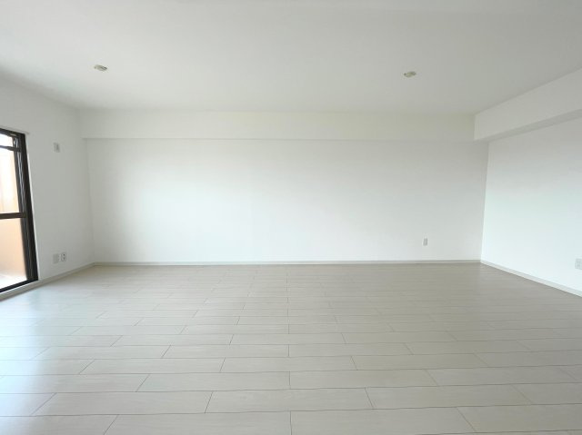 【居間・リビング】 | ラウムズ富洲原 | ＬＤＫ