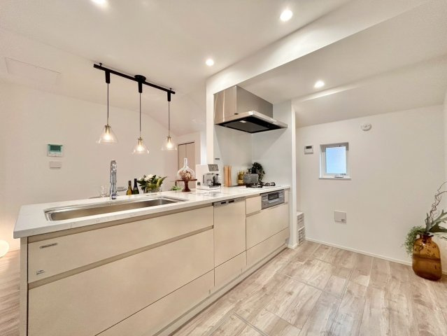 世田谷区瀬田5丁目　新築戸建　残2棟のキッチン|現地写真(2025.10.03撮影)